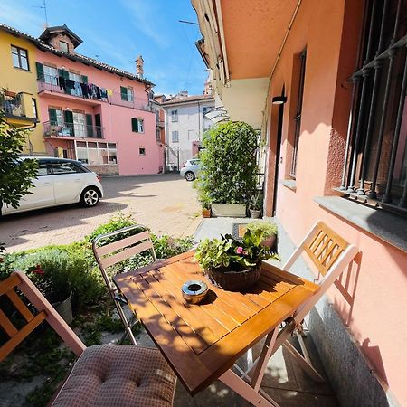 Casa Caroli, Charme E Comfort Nel Cuore Di Alba Eksteriør bilde