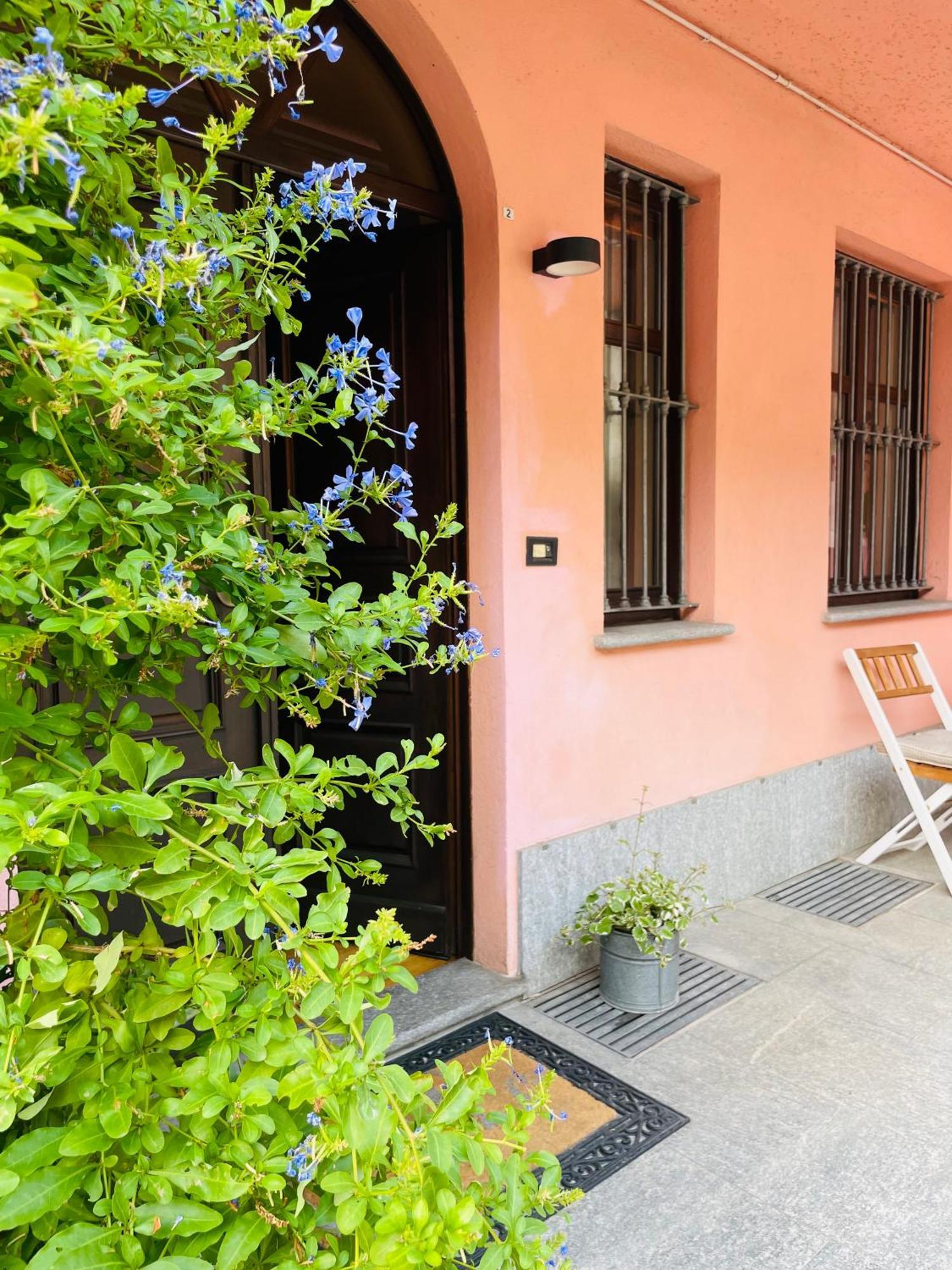 Casa Caroli, Charme E Comfort Nel Cuore Di Alba Eksteriør bilde